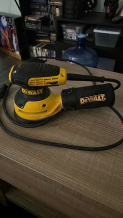 DeWalt sander