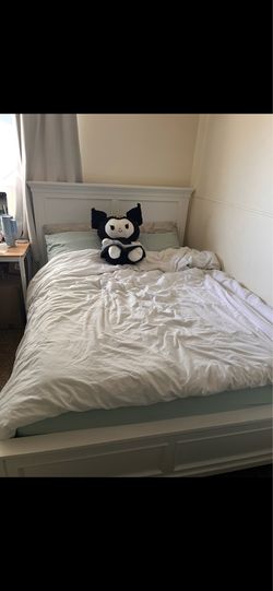 Size Full Bed frame/Night Stand/Dresser