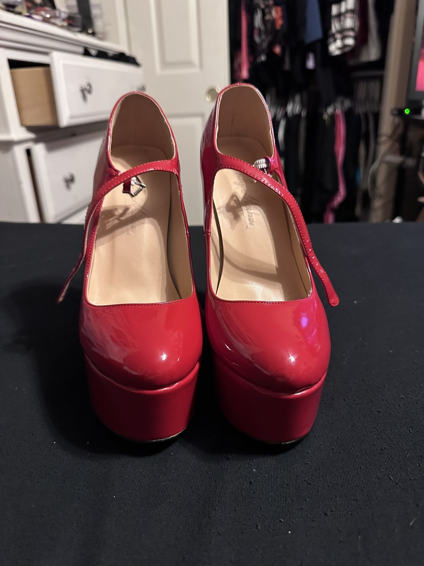NEW Size 9 - 6.5” To 7” Mary Jane Platform Chunky High Heels