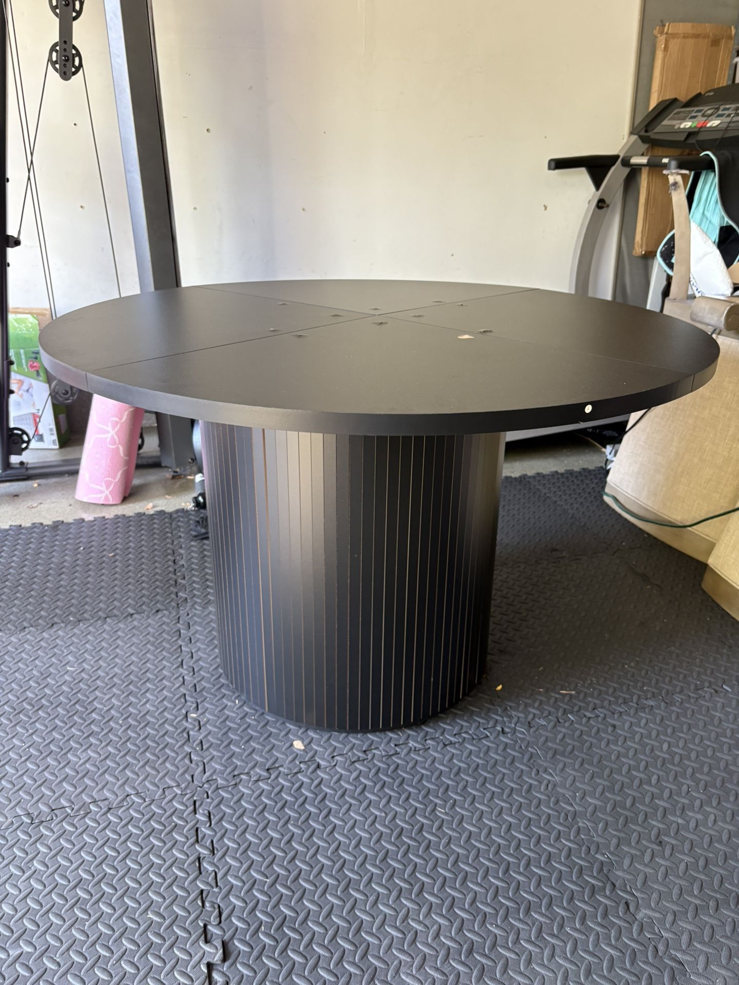 Dinning Table