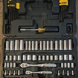 DeWalt 1/4 in & 3/8 in Drive Mechanics Tools Set (108 pc)