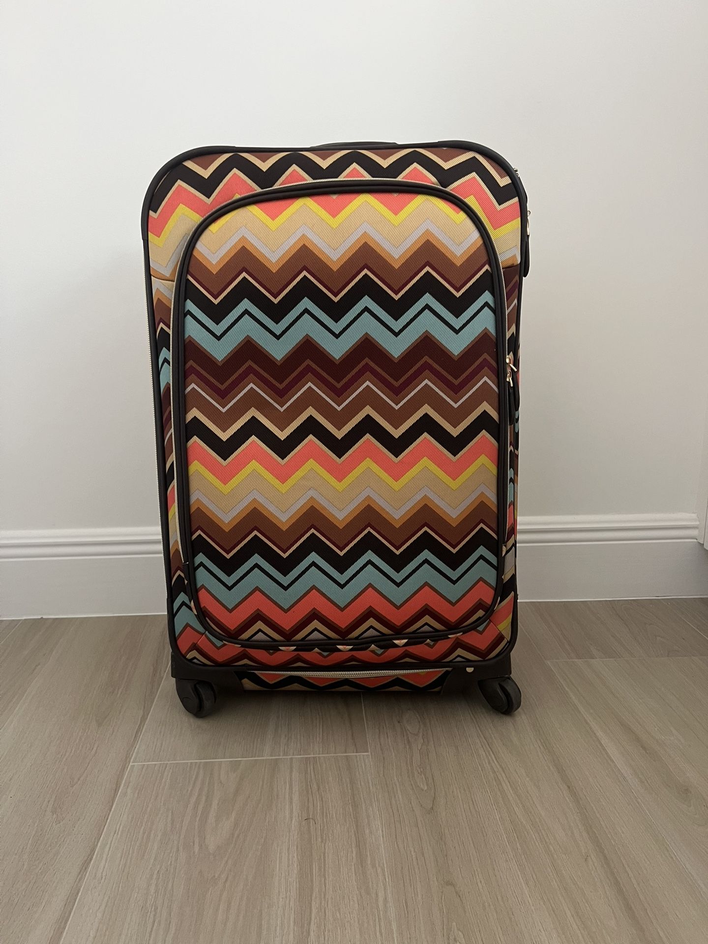 NWT Missoni for Target 28” Roller suitcase