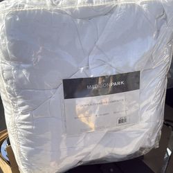 Madison Park Down Alternative Comforter
