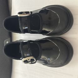 Vans girl shoes size 8.5