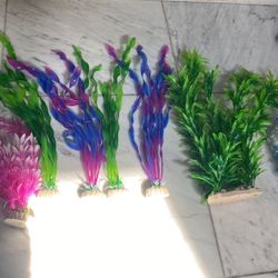 8 Artificial Plants And Filter For 5-10 Tank