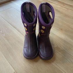 BOGS WATERPROOF BOOTS