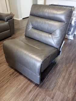 Genuine Leather Recliner; Lightly Used (Garage/Man Cave)