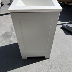 18.5in light gray vanity 