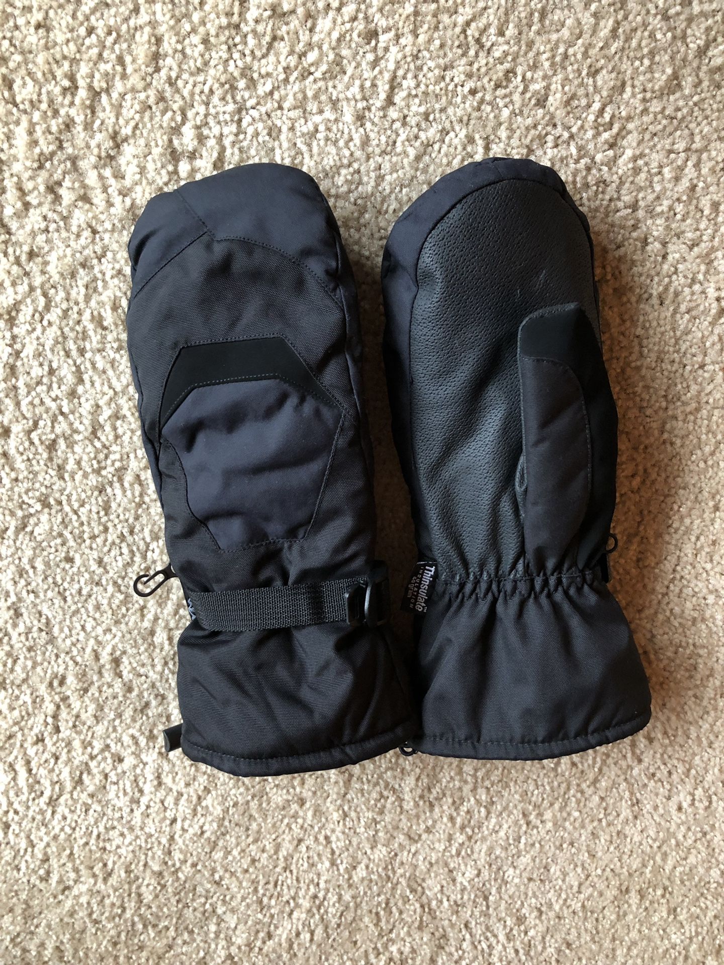 Snow mittens. Large.