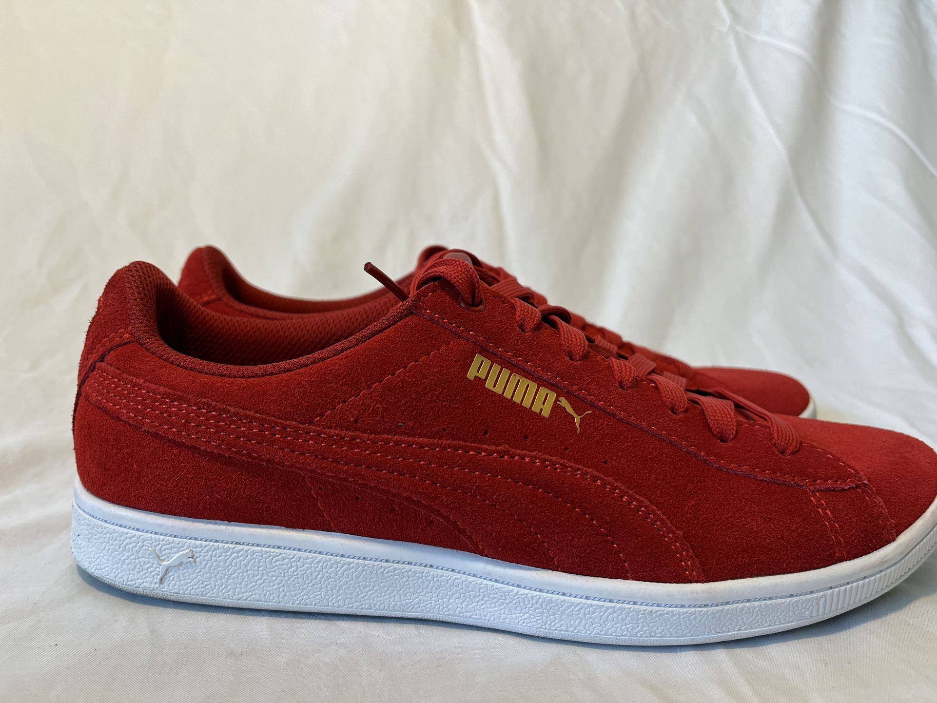 Puma Tennis shoes / Sneakers / Lace Up / 