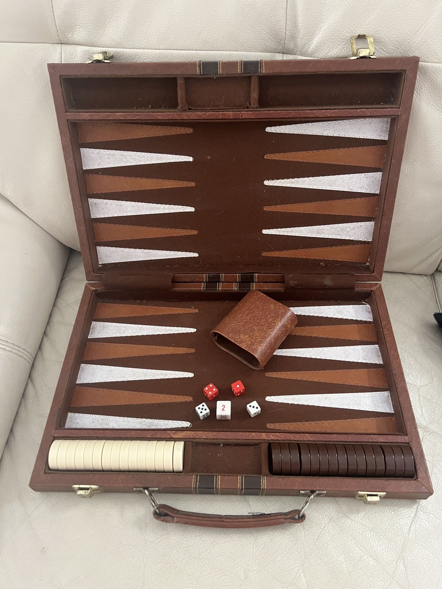 Vintage Backgammon Deluxe Set Brown Faux Leather Travel Briefcase in Box