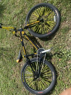 Se Bike Blocks Flyer(TRADES)