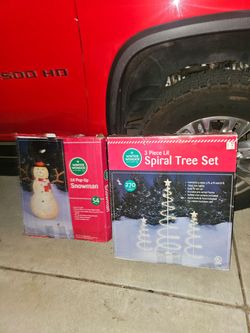 Winter Wonder Lane Christmas Decoration Set