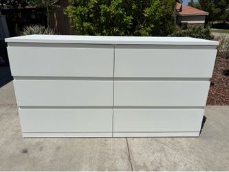 White 6 Drawer Modern Dresser Chest of Drawers Furniture Excellent Condition Like New
