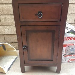 Nightstand 