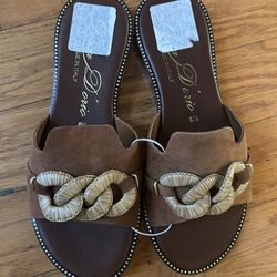 NEW Womem slide Sandals ( made in Italy) size 8.5