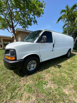 2007 Chevrolet express 3500 work van 2007 Chevrolet express 3500 work van