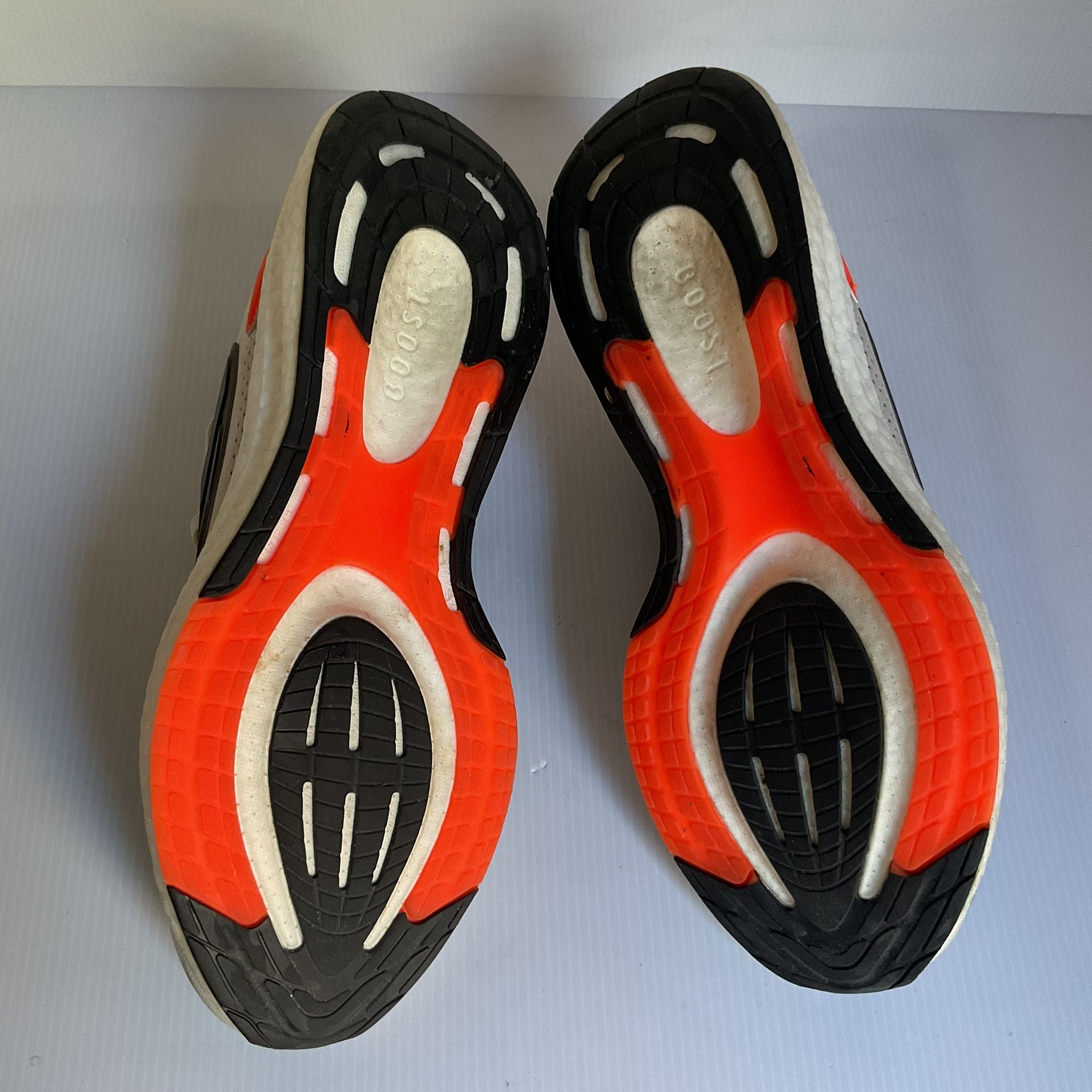 Adidas Running Shoes Ultraboost 22 White Orange  Size 10.5 Men  Boost Comfort Shoe Review: Adidas Ultraboost Light | Fleet Feet main image 3