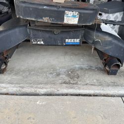 Reese 5th Wheel Hitch 