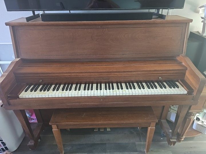 Kholer And Campbell Piano