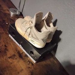 Off White Jordan 4s