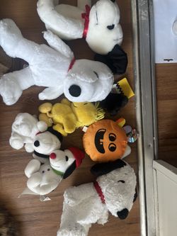 snoopy plushies