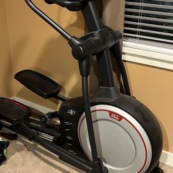 NORDIC TRACK ELLIPTICAL