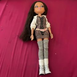 Bratz 10th Anniversary “let’s Talk “ Yasmin ( STILL TALKS)