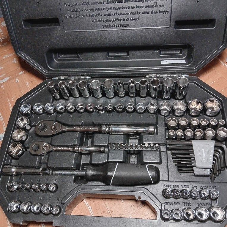 Husky 94pcs Mechanics Tool Set