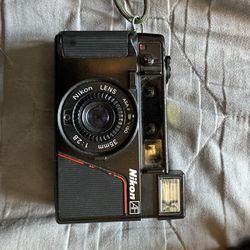 Nikon L35 Film Camera 