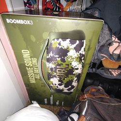 Jbl boom box 3