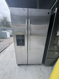 Refrigerator 