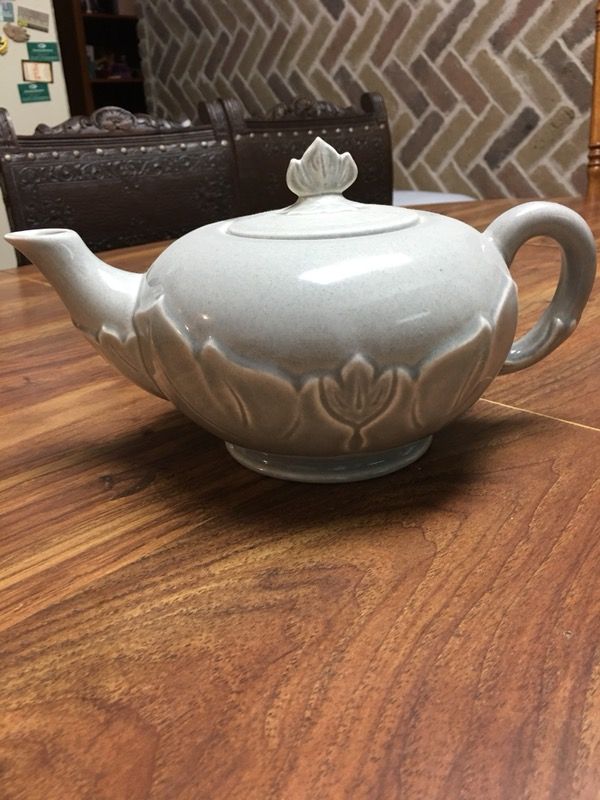 Vintage Leaf Tulip Teapot Sugar Creamer in Woodfield by Steubenville