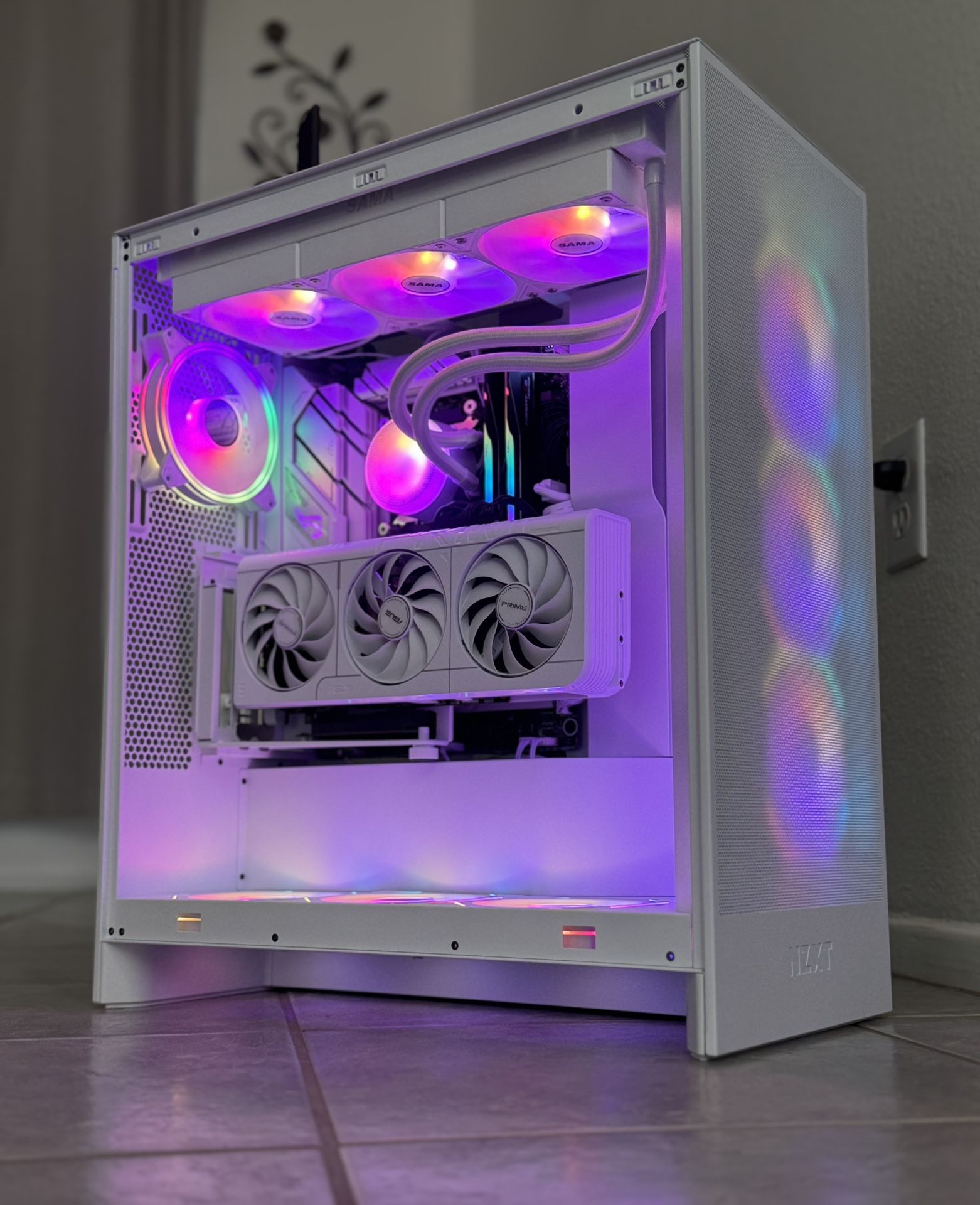 NZXT H7 Flow Gaming PC ~ AMD Ryzen 7 9700X + RX 9070 XT 16GB OC