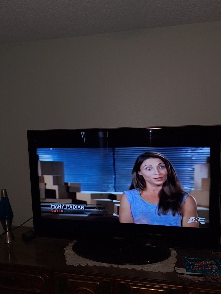 Samsung 52" High Definition LCD 1080P