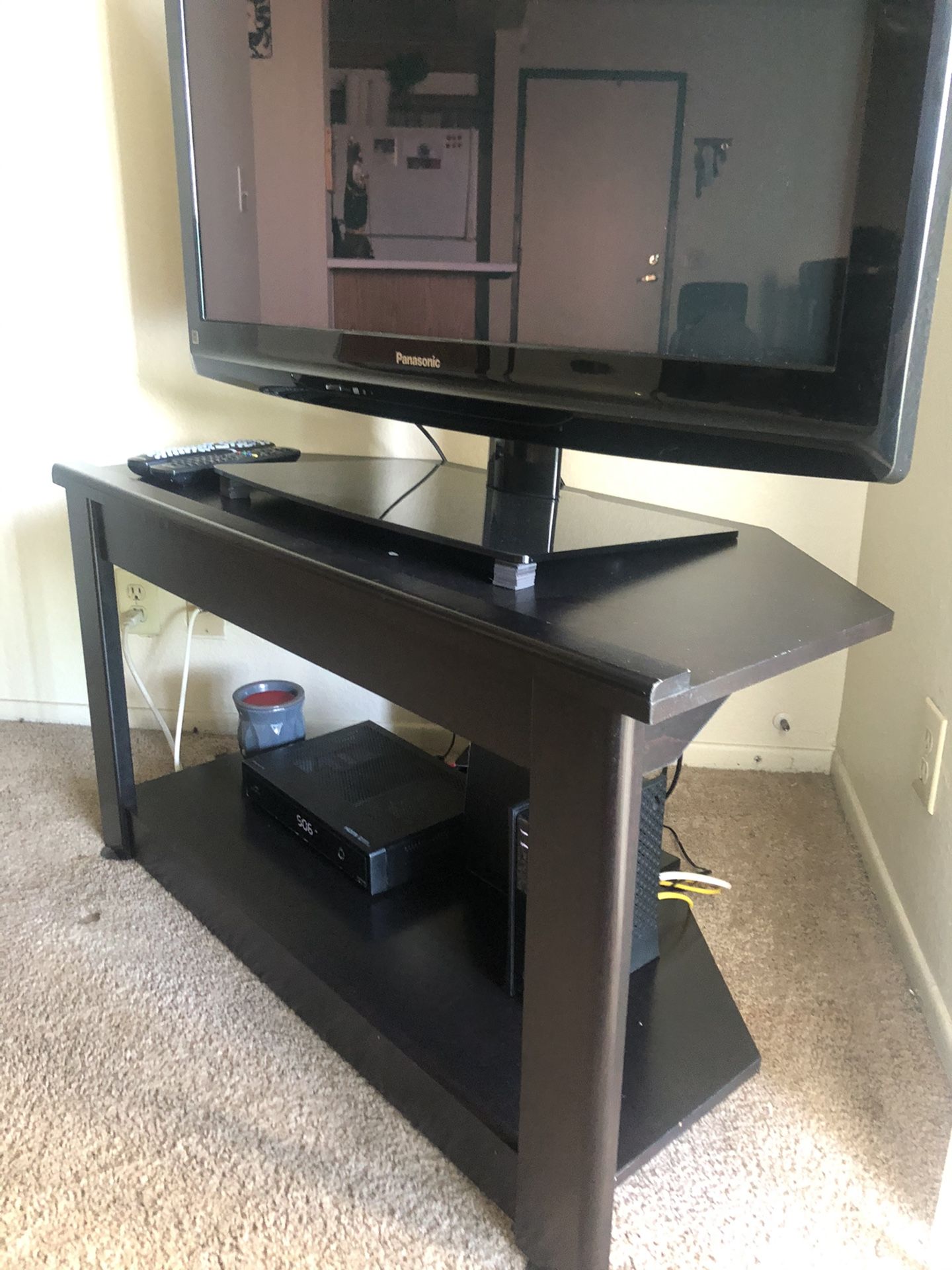 Small tv stand