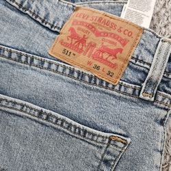 Man's Levi's W36 L32