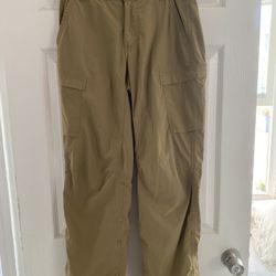 REI Men’s Cargo Hiking Pants Size 30” W X 30” L Color Tan