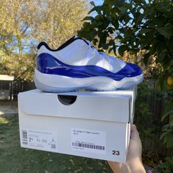 Jordan 11 Retro Low Concord 