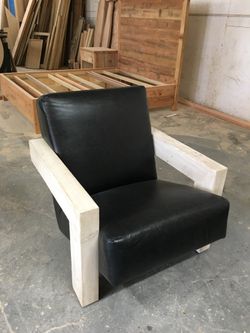 CFC LUTHER CHAIR IN DISTRESSED BLACK LEATHER