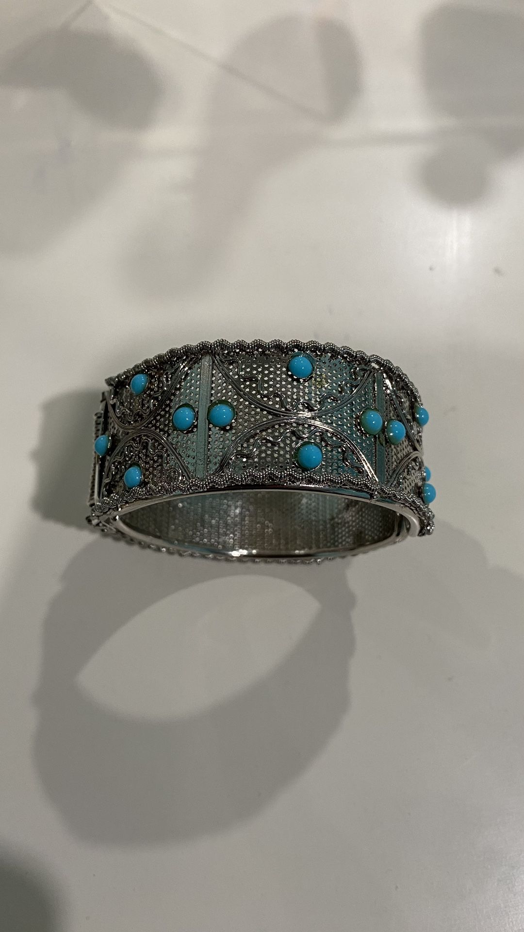 Silver Mesh Hinged Bangle Turquoise Bead Bracelet 1” Wide Cuff; 2.5” Diameter