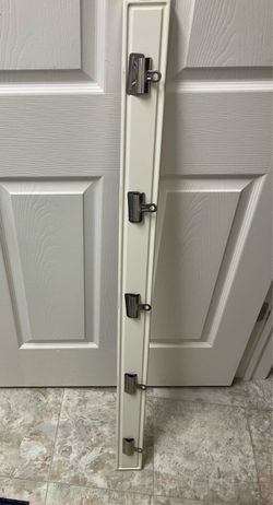 White Wall Mounting Rail with Metal Clips