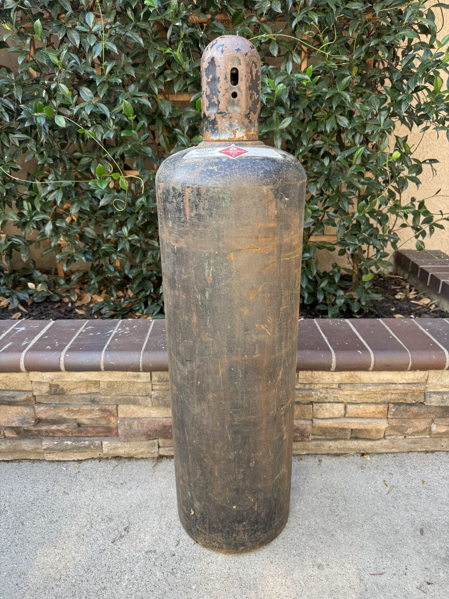 Acetylene tank, “AC4.5” Size 210 CF