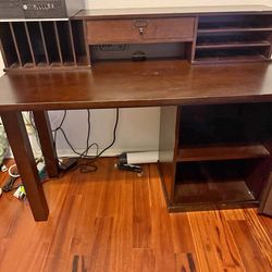 Desk all wood