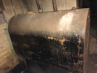 Oil tank