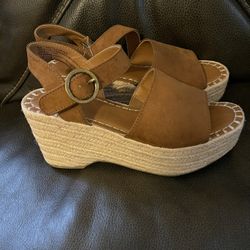 New Wedges Shoes Size 6.5