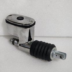 Chrome Rear Brake Master Cylinder For Harley HD FLT Softail 41755-99 41767-05A