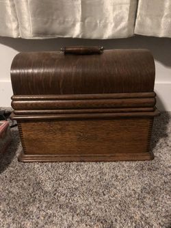 Edison Phonograph With Horn