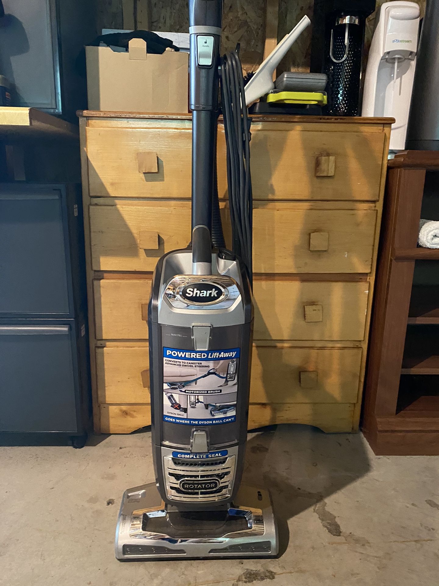 Shark Vacuum in good condition