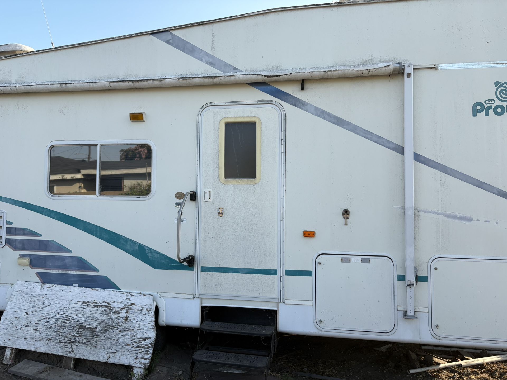 32 Ft Prowler Rv